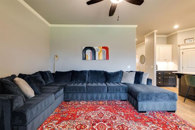 9121 NW 119th Street, Yukon, OK 73099