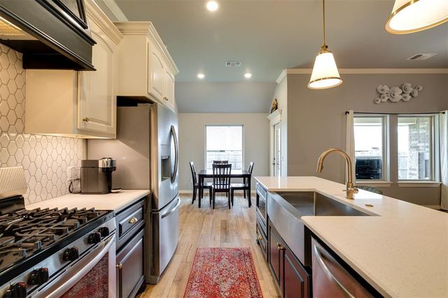 9121 NW 119th Street, Yukon, OK 73099