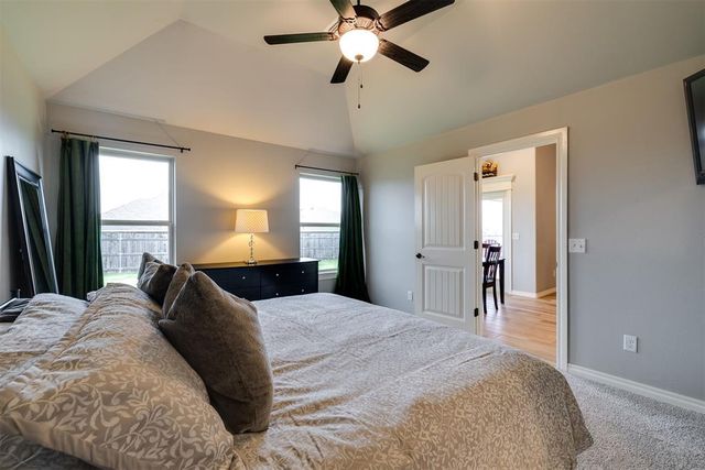 9121 NW 119th Street, Yukon, OK 73099