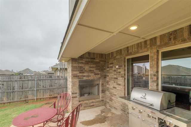 9121 NW 119th Street, Yukon, OK 73099