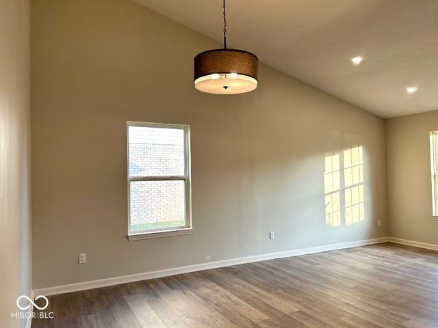 5822 W Deerview, Mccordsville, IN 46055