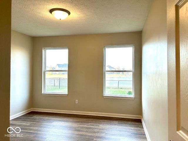 5822 W Deerview, Mccordsville, IN 46055