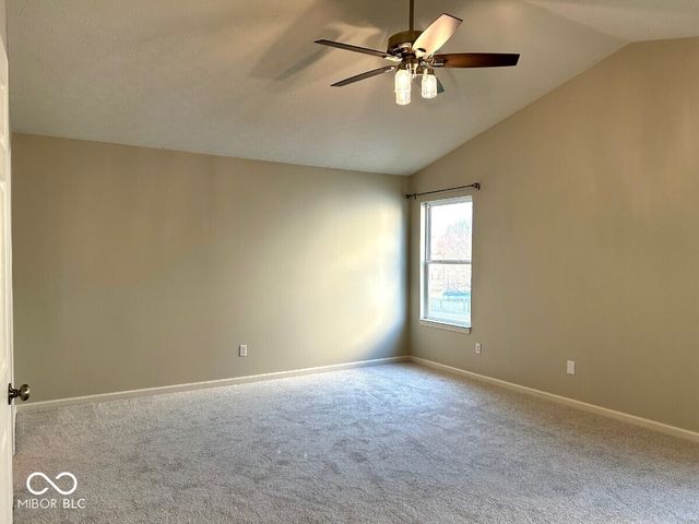 5822 W Deerview, Mccordsville, IN 46055