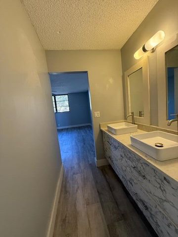 6475 W Oakland Park Boulevard 401, Lauderhill, FL 33313