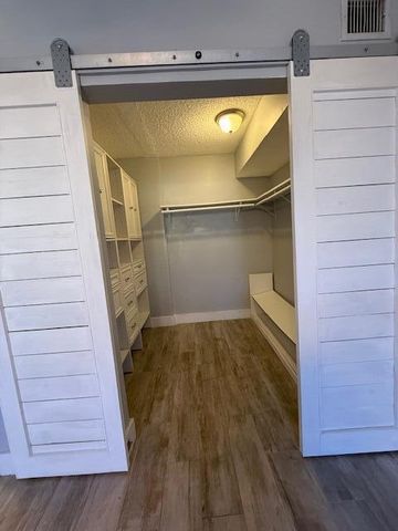 6475 W Oakland Park Boulevard 401, Lauderhill, FL 33313