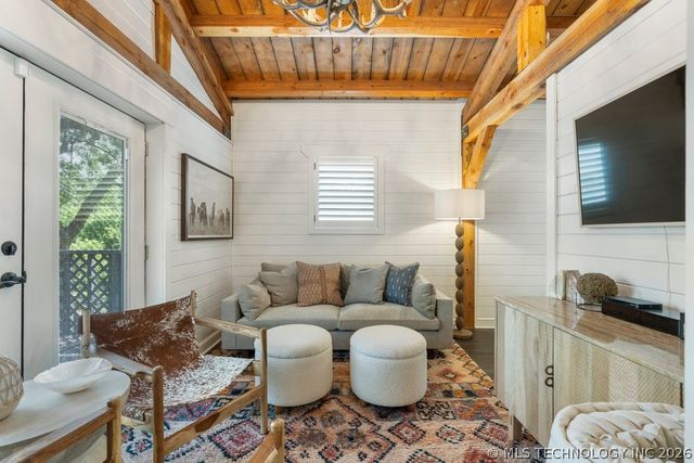 68243 S 220th Road, Wagoner, OK 74467