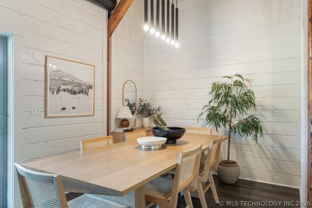 68243 S 220th Road, Wagoner, OK 74467