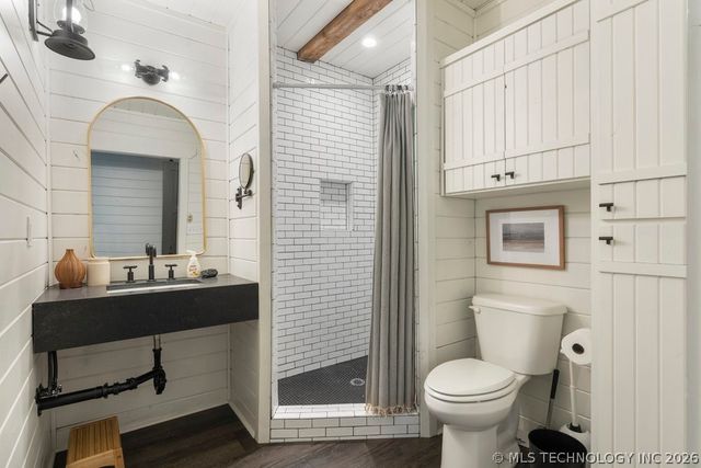 68243 S 220th Road, Wagoner, OK 74467