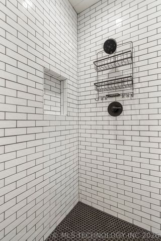 68243 S 220th Road, Wagoner, OK 74467