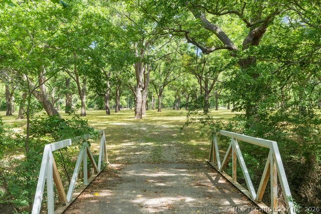 68243 S 220th Road, Wagoner, OK 74467