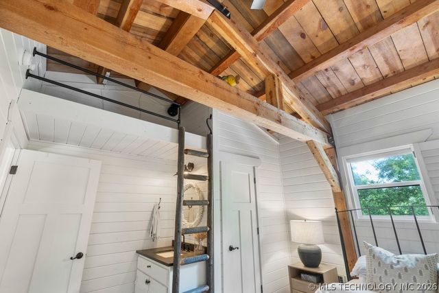 68243 S 220th Road, Wagoner, OK 74467