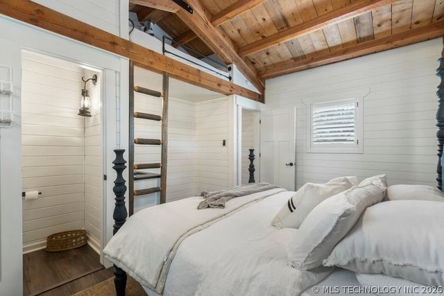 68243 S 220th Road, Wagoner, OK 74467