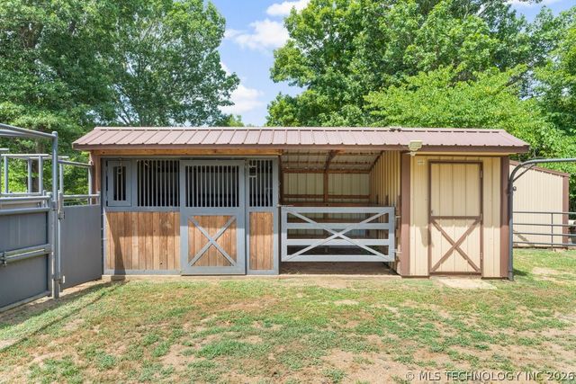 68243 S 220th Road, Wagoner, OK 74467