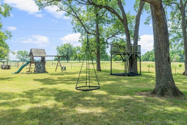 68243 S 220th Road, Wagoner, OK 74467
