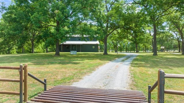 68243 S 220th Road, Wagoner, OK 74467