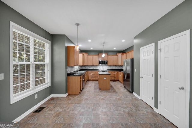 5218 Brown Leaf Trail SW, Powder Springs, GA 30127