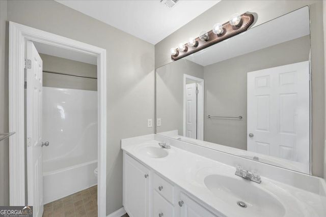 5218 Brown Leaf Trail SW, Powder Springs, GA 30127