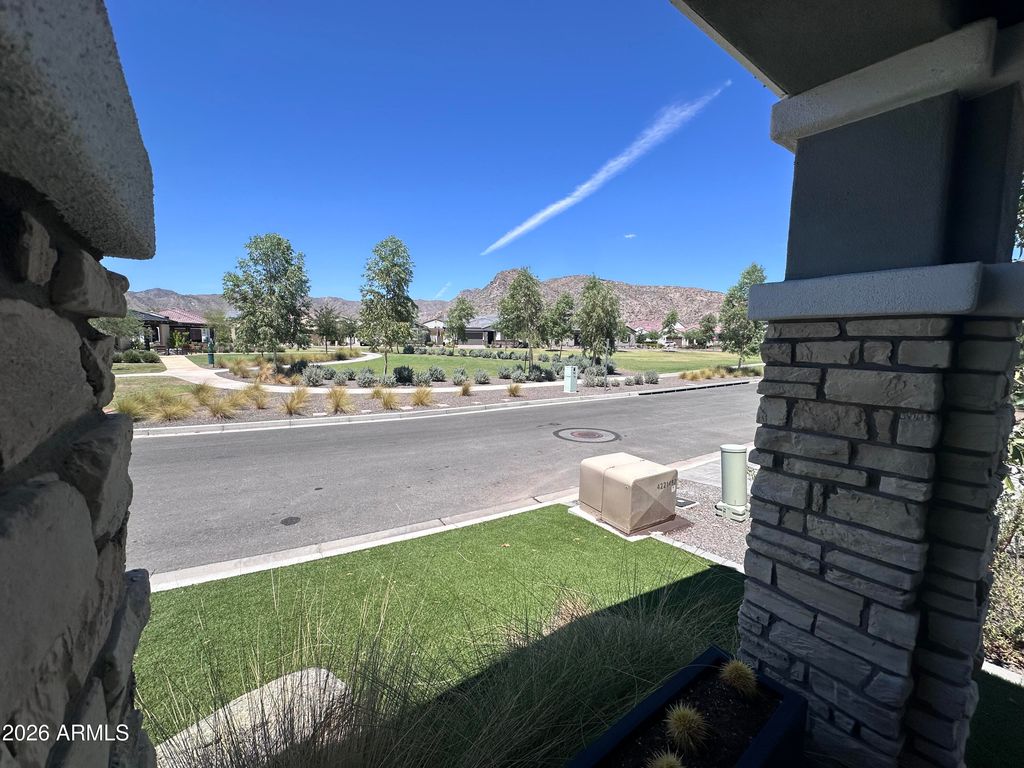 5661 N 206TH Avenue, Buckeye, AZ 85396 — photo 3