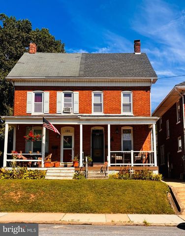 133 S WALNUT ST, Dallastown, PA 17313