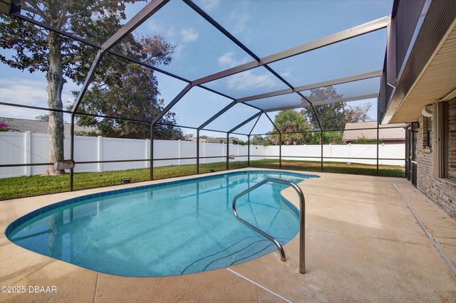 814 E River Oak Drive, Ormond Beach, FL 32174