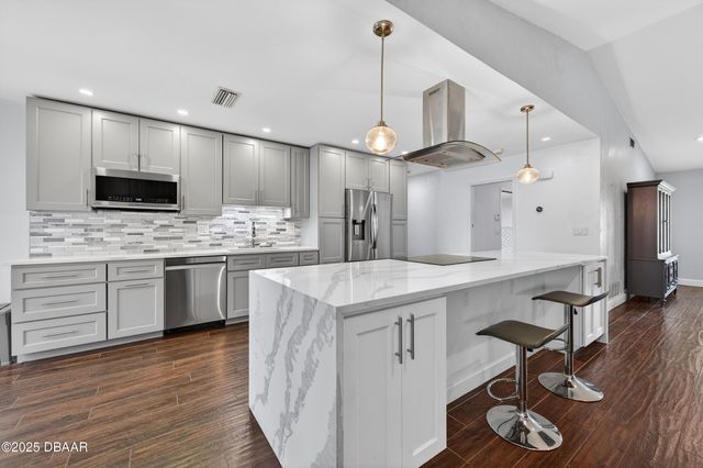 814 E River Oak Drive, Ormond Beach, FL 32174