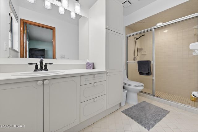 814 E River Oak Drive, Ormond Beach, FL 32174