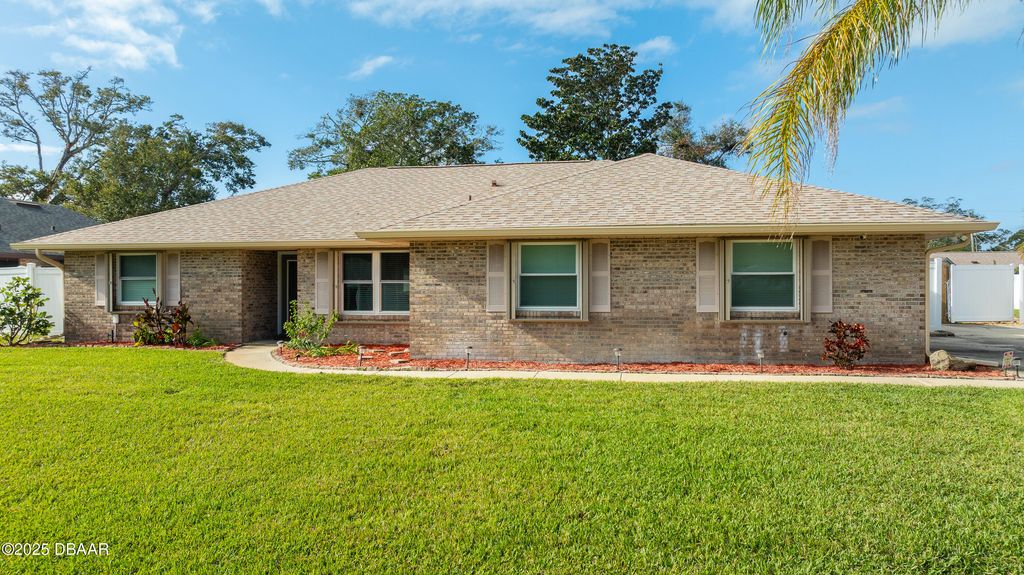 814 E River Oak Drive, Ormond Beach, FL 32174