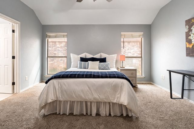 12233 Hunters Knoll Drive, Fort Worth, TX 76028