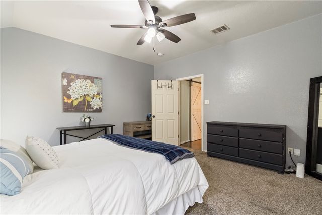 12233 Hunters Knoll Drive, Fort Worth, TX 76028