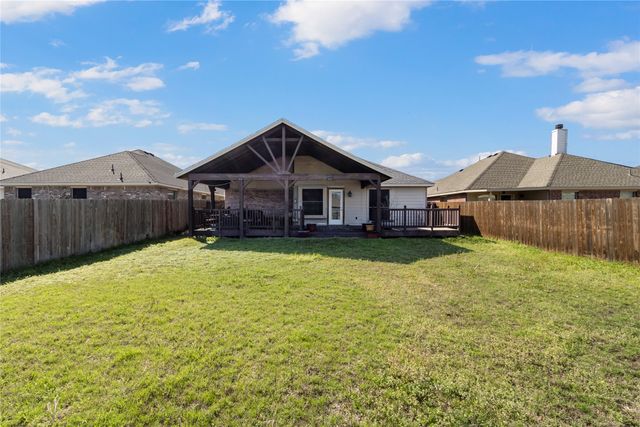 12233 Hunters Knoll Drive, Fort Worth, TX 76028