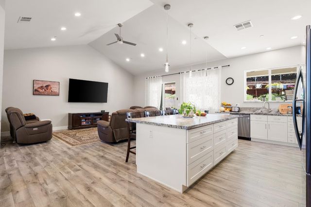 3629 Chelsea Rd, Cameron Park, CA 95682