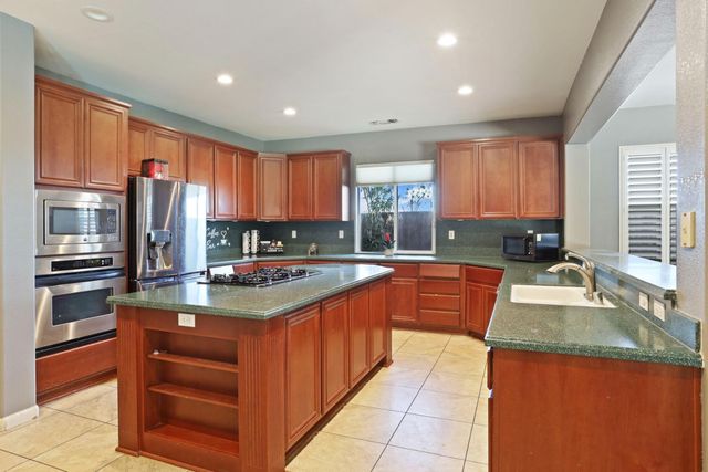 4666 Treasure Ct, Turlock, CA 95382