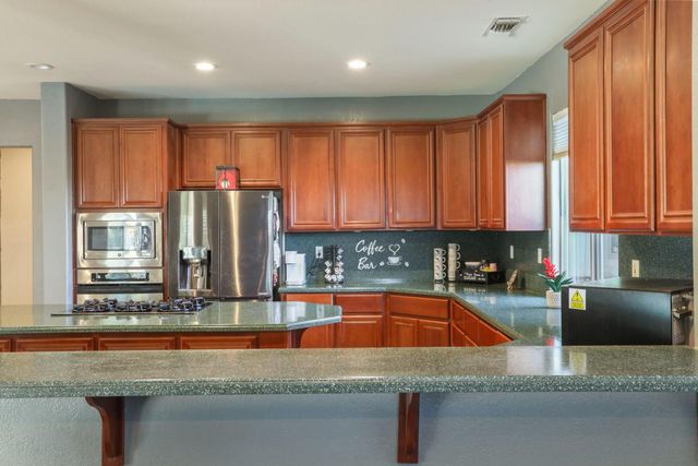 4666 Treasure Ct, Turlock, CA 95382