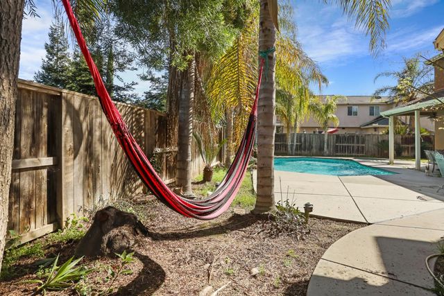 4666 Treasure Ct, Turlock, CA 95382