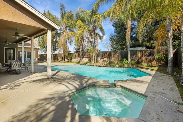 4666 Treasure Ct, Turlock, CA 95382