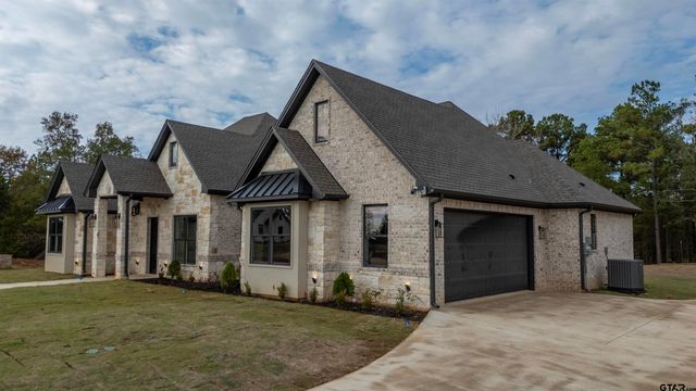 12342 Oak Grove Dr., Lindale, TX 75706