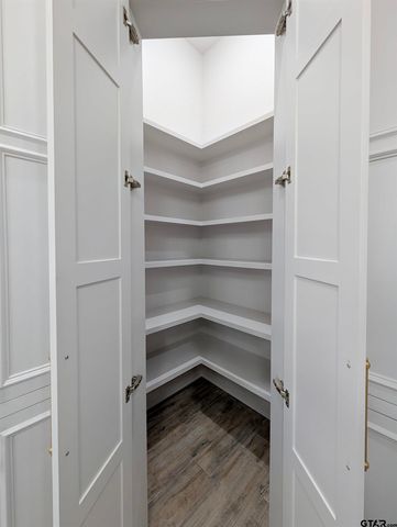 12342 Oak Grove Dr., Lindale, TX 75706