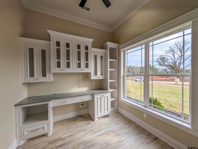 12342 Oak Grove Dr., Lindale, TX 75706