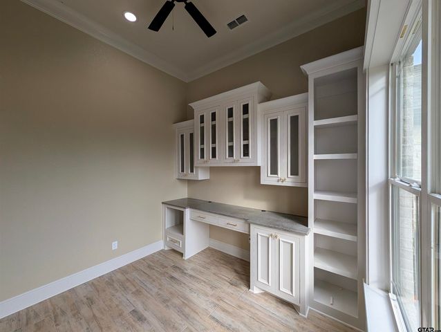 12342 Oak Grove Dr., Lindale, TX 75706