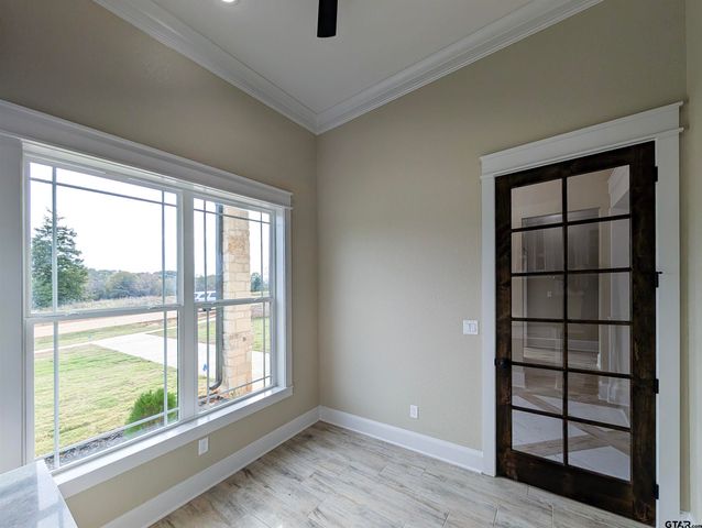 12342 Oak Grove Dr., Lindale, TX 75706