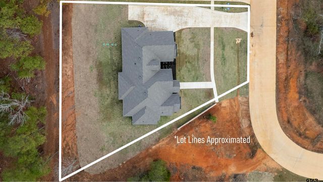 12342 Oak Grove Dr., Lindale, TX 75706