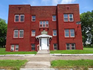 1119 4TH Avenue, Rock Island, IL 61201