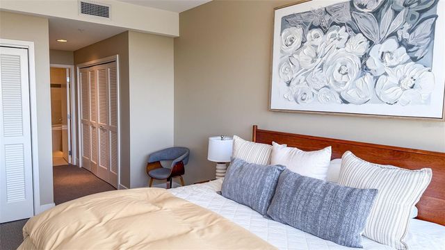 175 1ST STREET S 511, St Petersburg, FL 33701