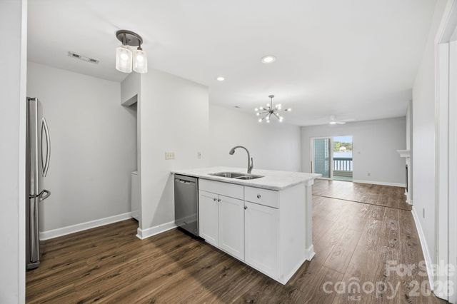 913 Southwest Drive, Davidson, NC 28036