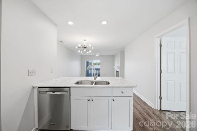 913 Southwest Drive, Davidson, NC 28036