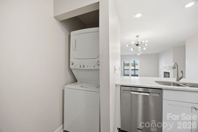 913 Southwest Drive, Davidson, NC 28036