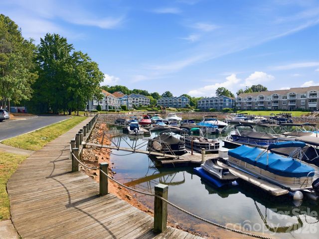 913 Southwest Drive, Davidson, NC 28036