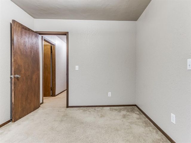 125 Marrgate Drive, Yukon, OK 73099