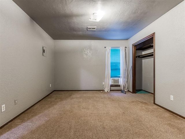 125 Marrgate Drive, Yukon, OK 73099