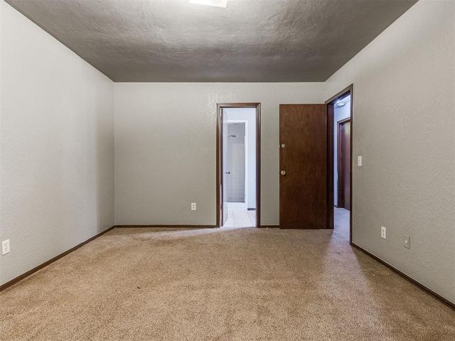 125 Marrgate Drive, Yukon, OK 73099